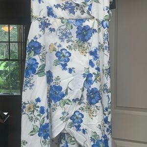 Beautiful floral print off should dress